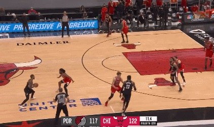 b体育官网-11秒6分逆天改命！利拉德44分+压哨绝杀比肩乔丹