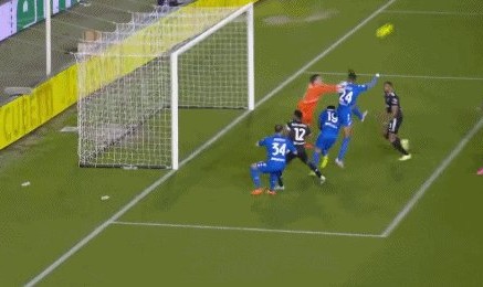 b体育登录入口-【意甲】重罚后1比4惨败恩波利，尤文争四渺茫