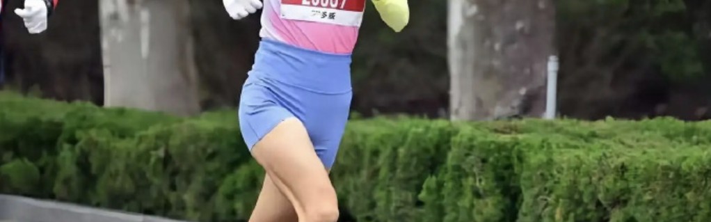 b体育app-张水华已6天未开直播！辞职后首秀敲定 4天后亮相重庆争7.5万奖金