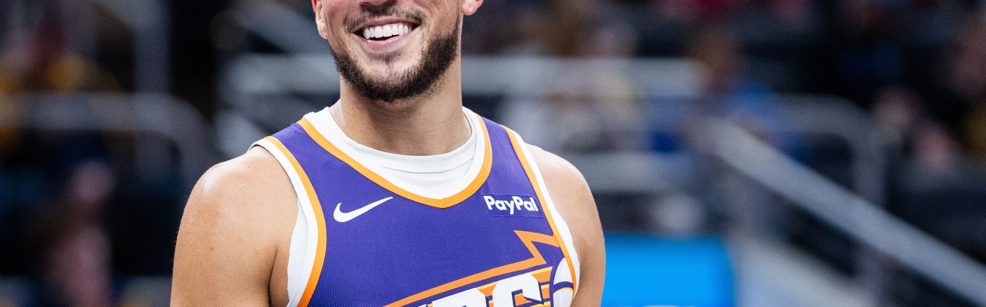 b体育-恭喜！布克生涯35+场数达112场 超越恩比德&amp;浓眉升至历史第25