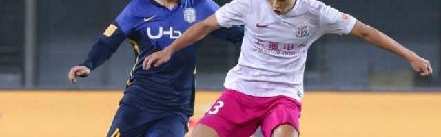 b体育官网-绝平让广州城抢救命1分 广州双雄保级竞争白热化